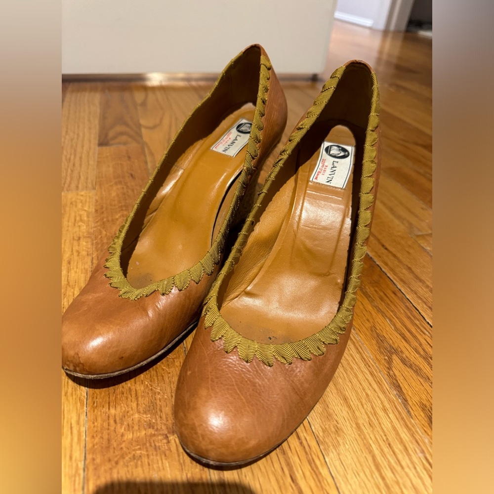 Lanvin wedge heel with ribbon detail